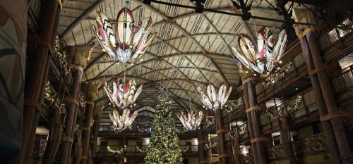 Animal Kingdom Lodge lobby Christmas tree