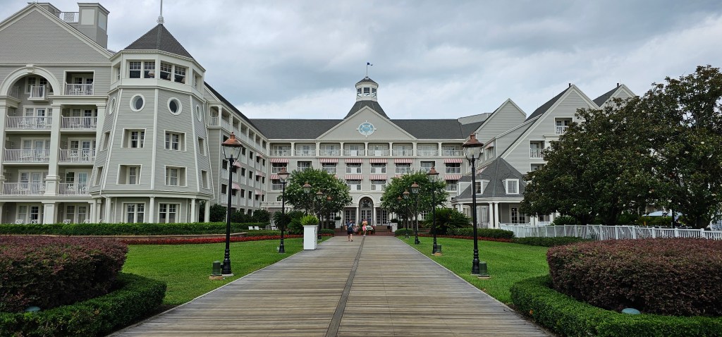 Yacht & Beach Club Resort