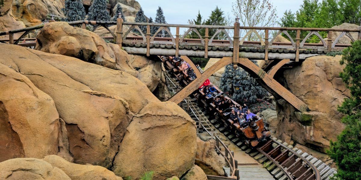 Disney World Weekend Getaway Itinerary for Adults: Summer Edition